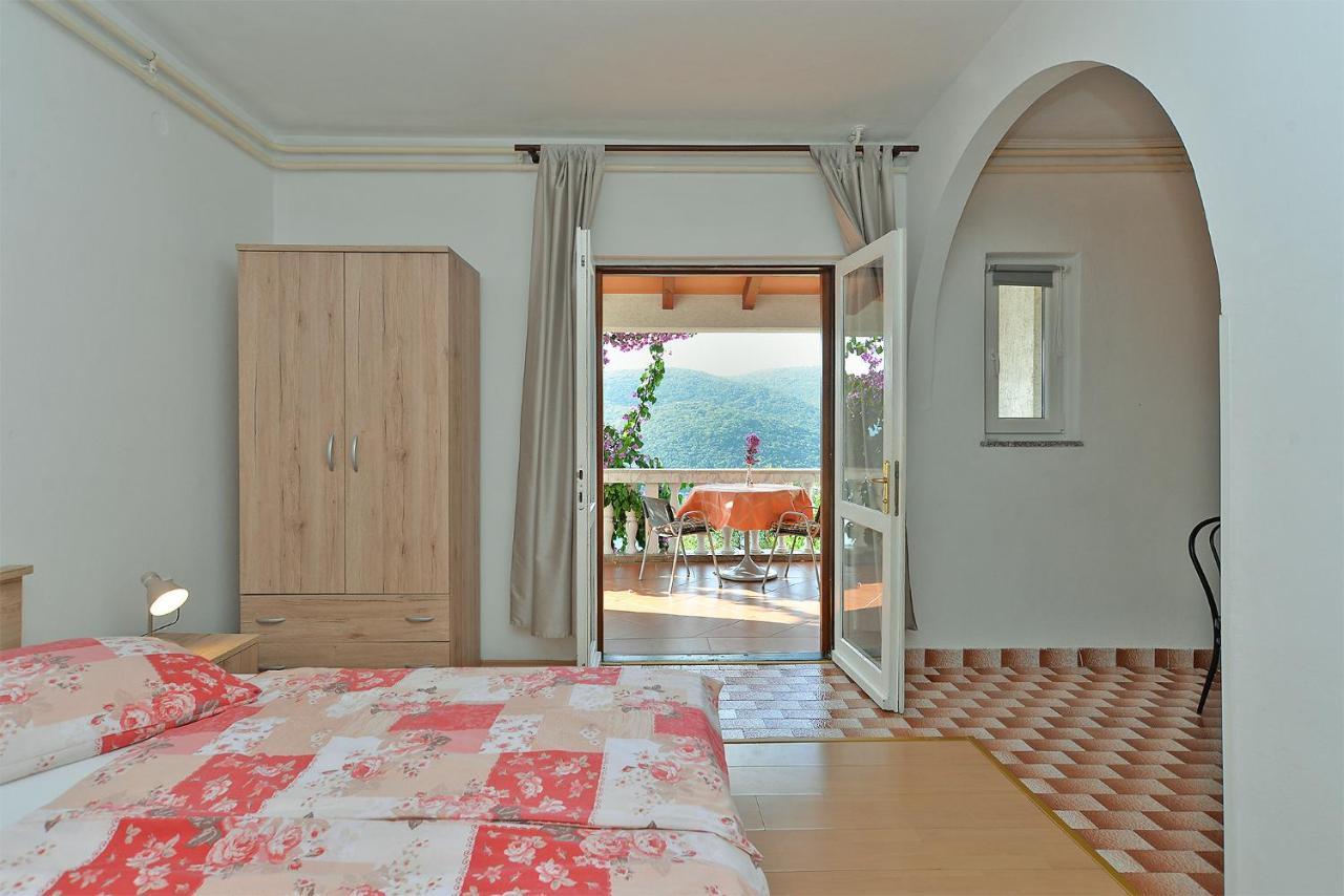 Apartments Plominska 938 Рабац Екстериор снимка